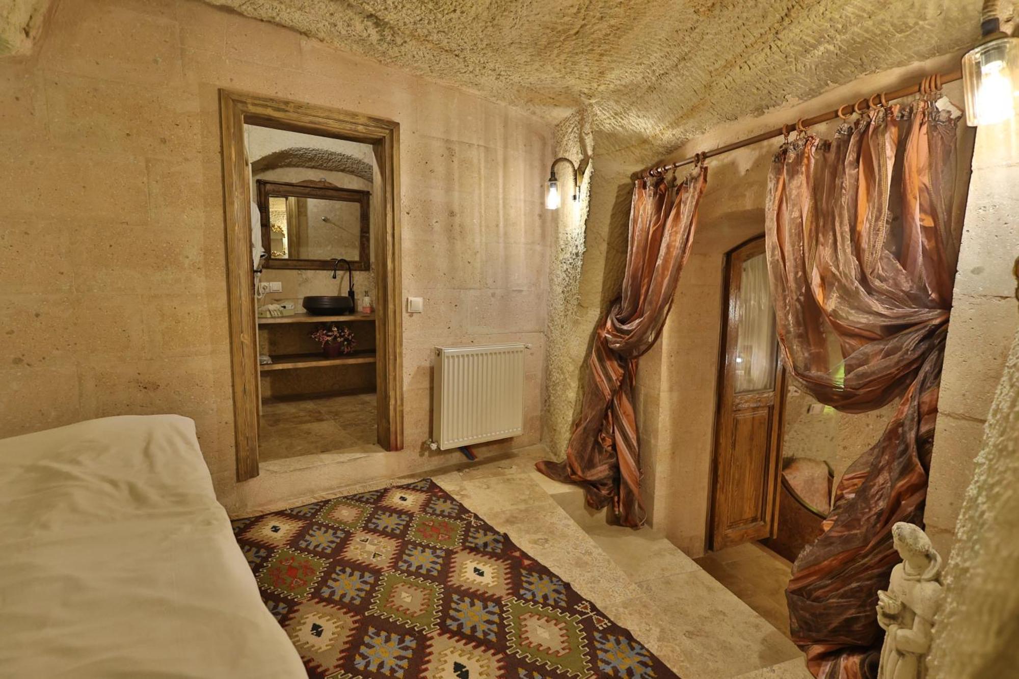 Demisos Caves Hotel Ürgüp Eksteriør billede